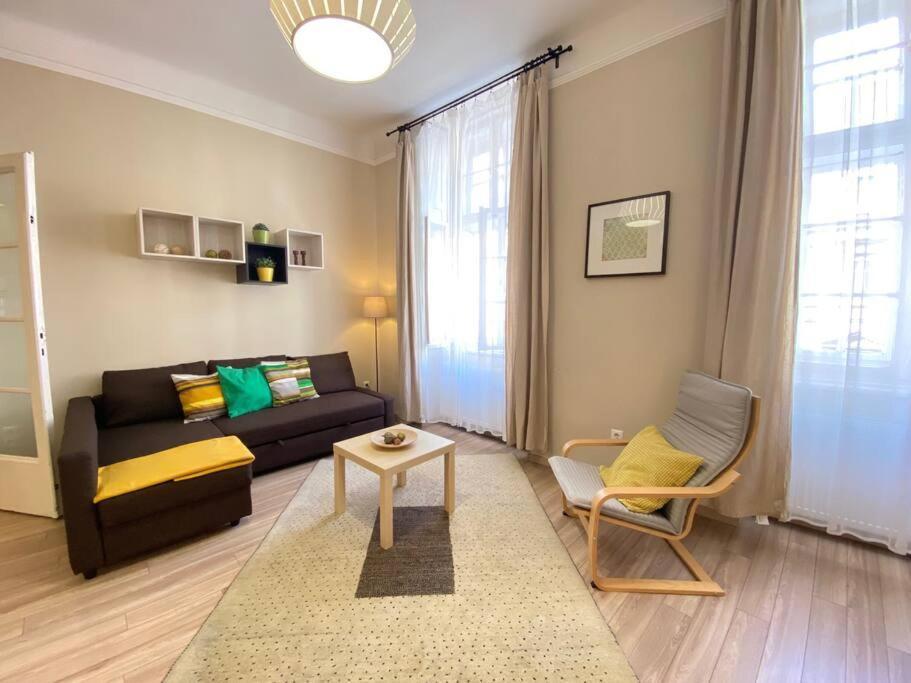 Orangehomes One Bedroom Comfy Apartment Budapeste Exterior foto